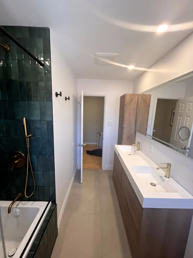 What Should I Ask Before Hiring a Bathroom Renovation Contractor in the GTA?